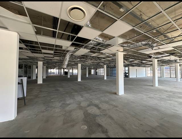 247.70M² OFFICE TO LET IN ECO PARK ESTATE